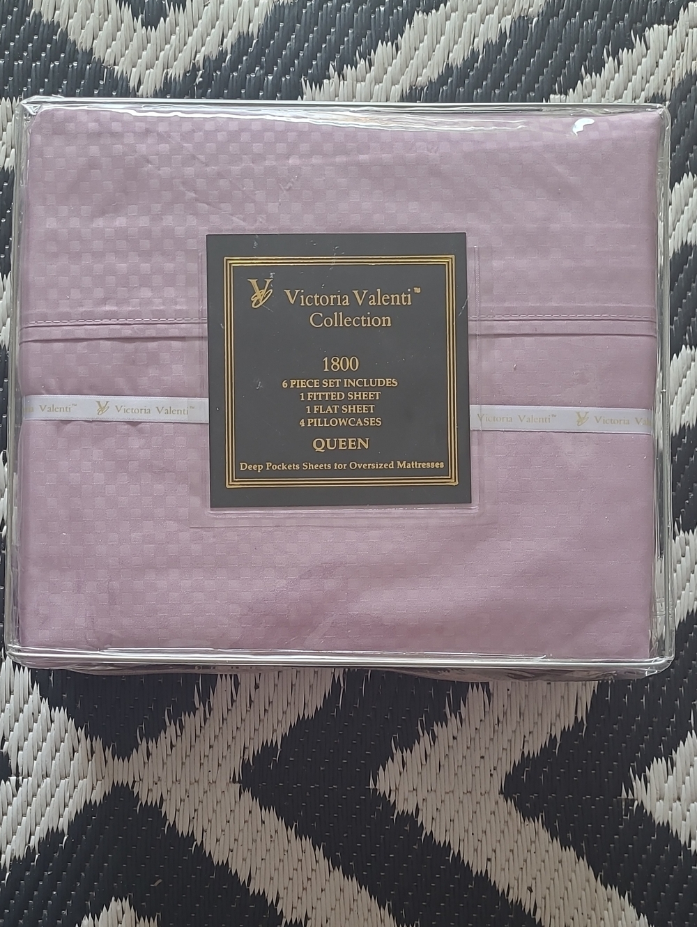 Victoria Valenti 1800 Collection 6 Pcs Queen Sheet Set - Lavender